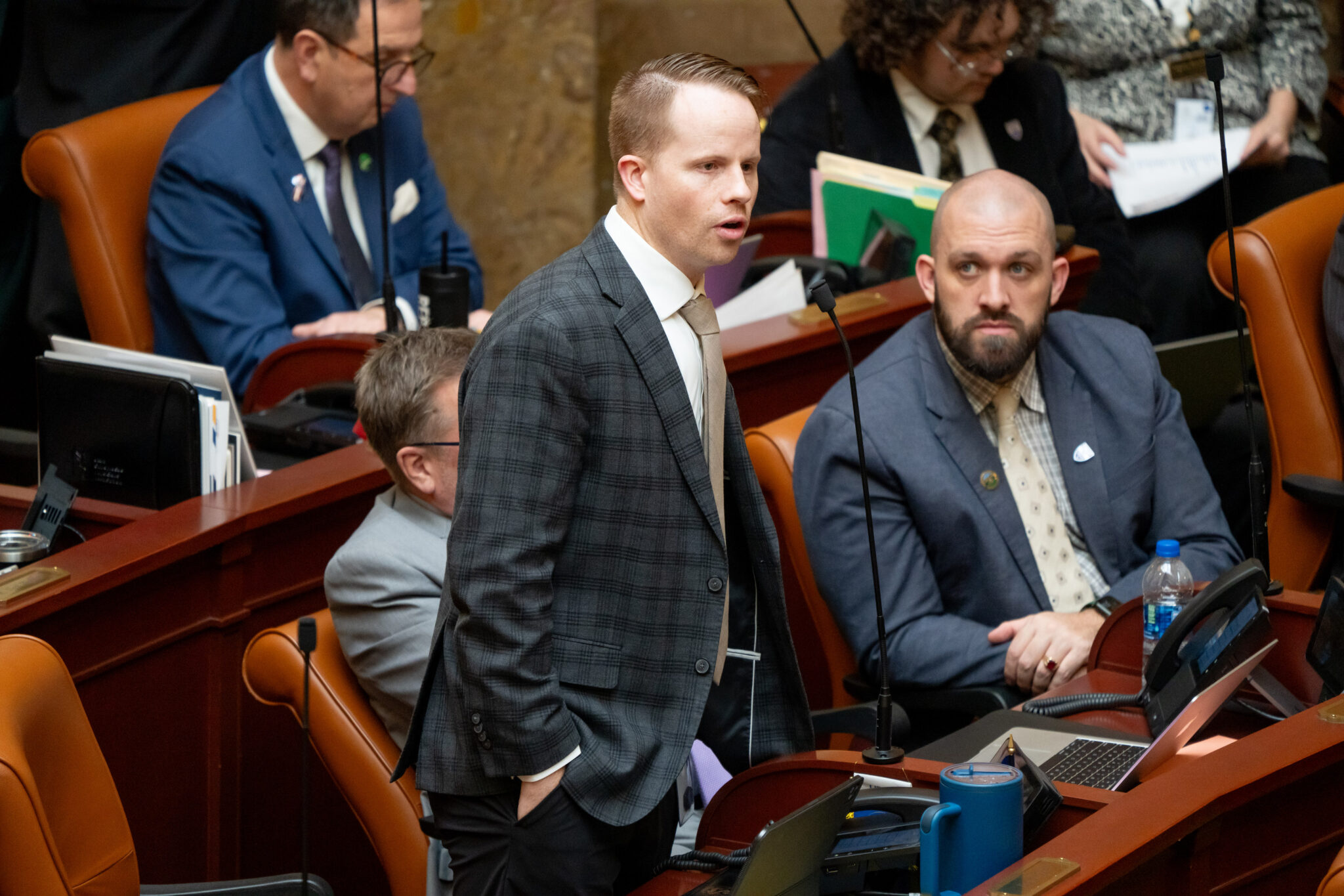 Proposed bill would limit benefits for immigrants