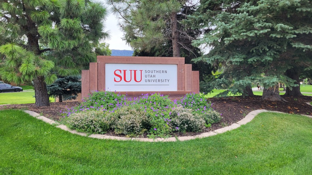 SUU graduates working at Olympics talk to students